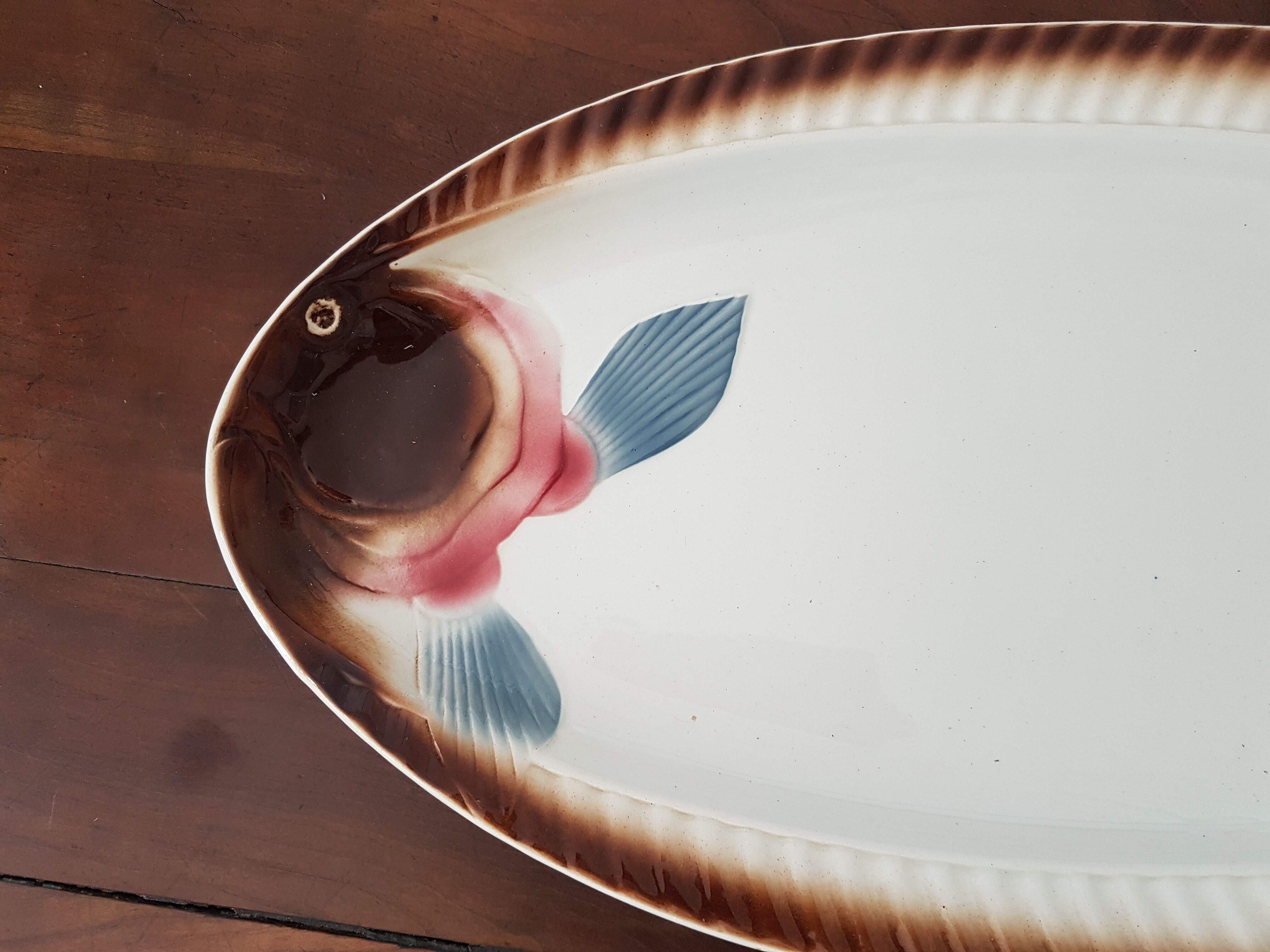 Plates and fish dish