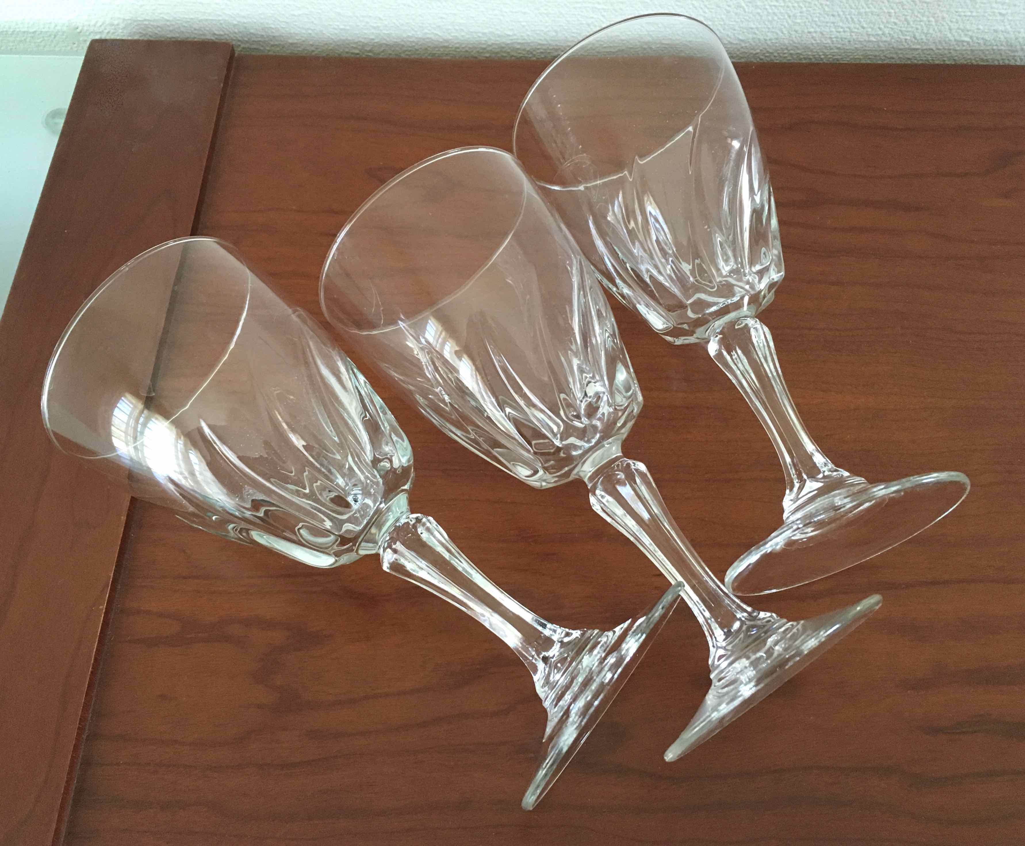 Set of 12 vintage wine glasses 1960