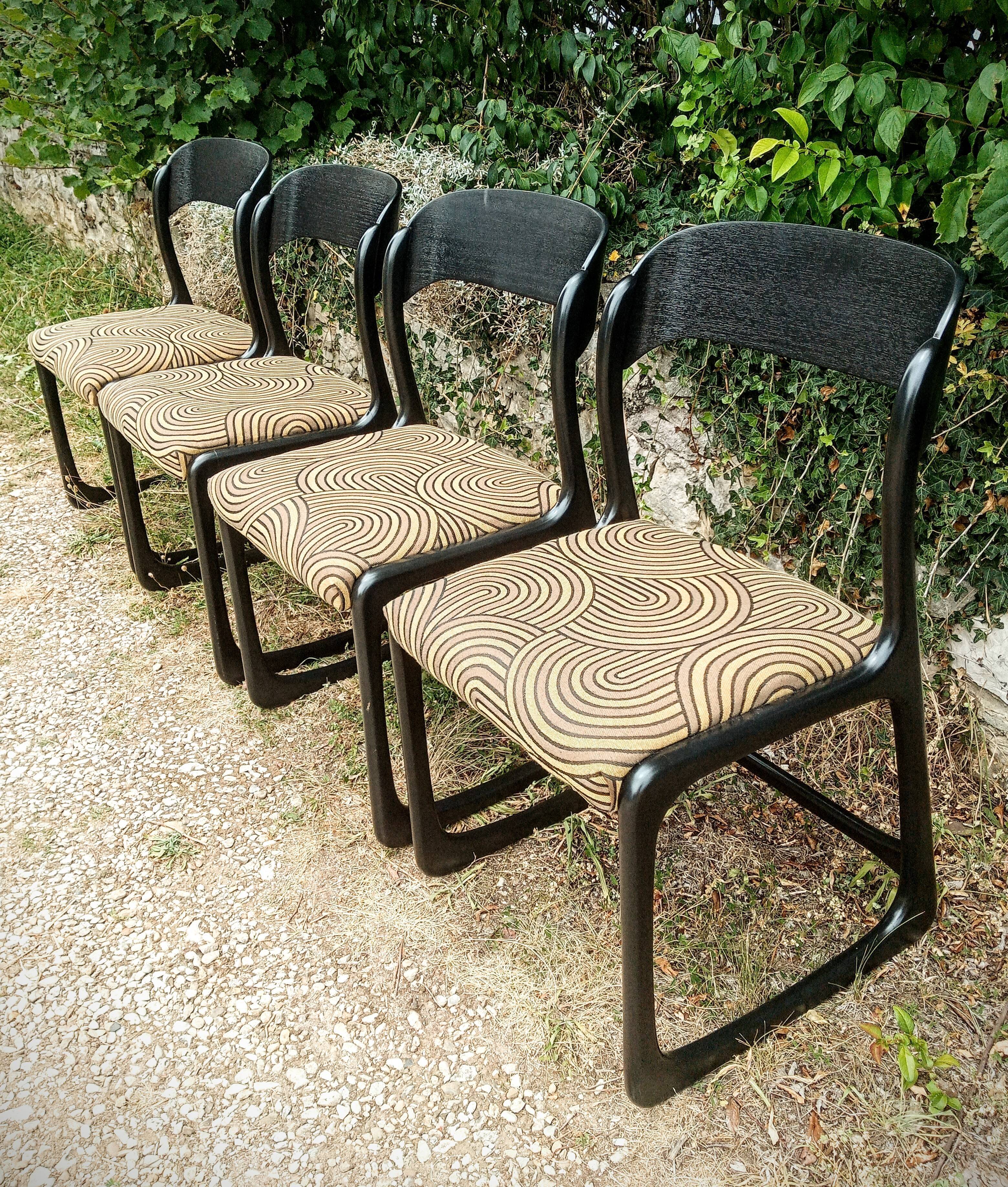 Set of four Baumann Bémole chairs "sled"