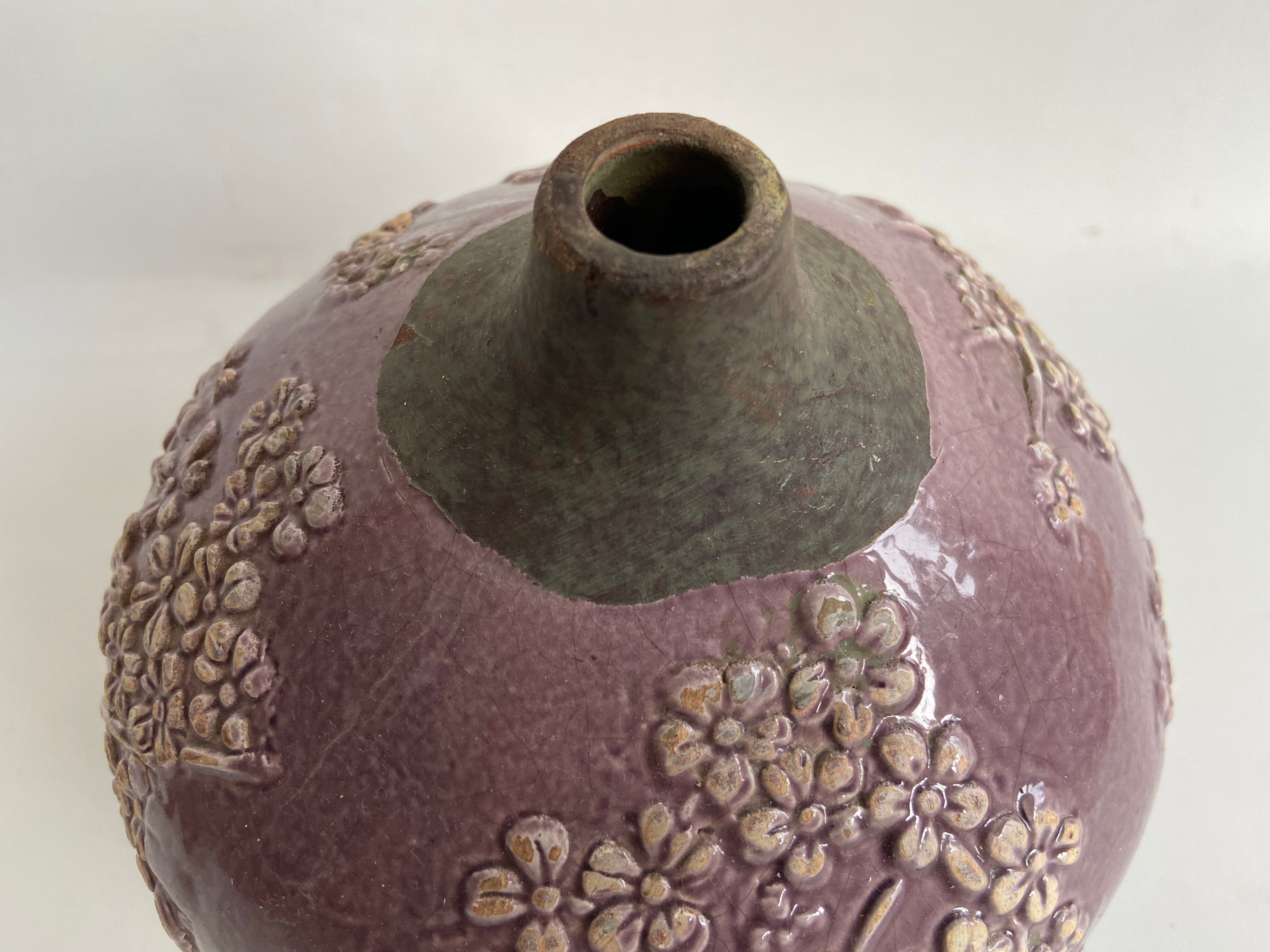 Soliflore en terre cuite mauve