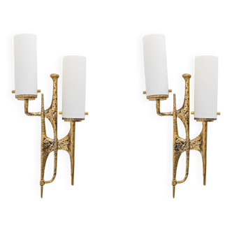 Paire d'appliques murales brutalistes en bronze et verre de Murano par Felix Agostini, 1