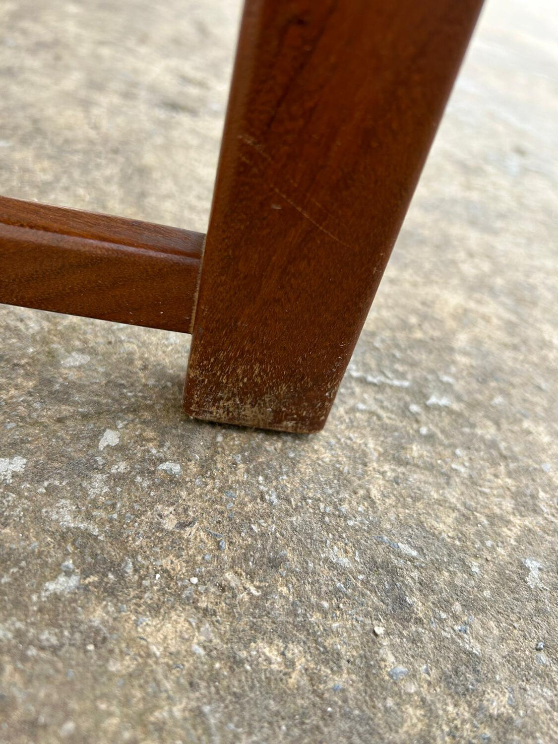 Scandinavian chest of drawers 4 drawers