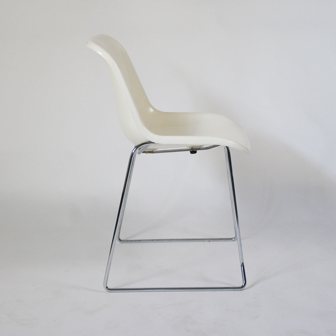Artifort Houtoku Spirit Chairs