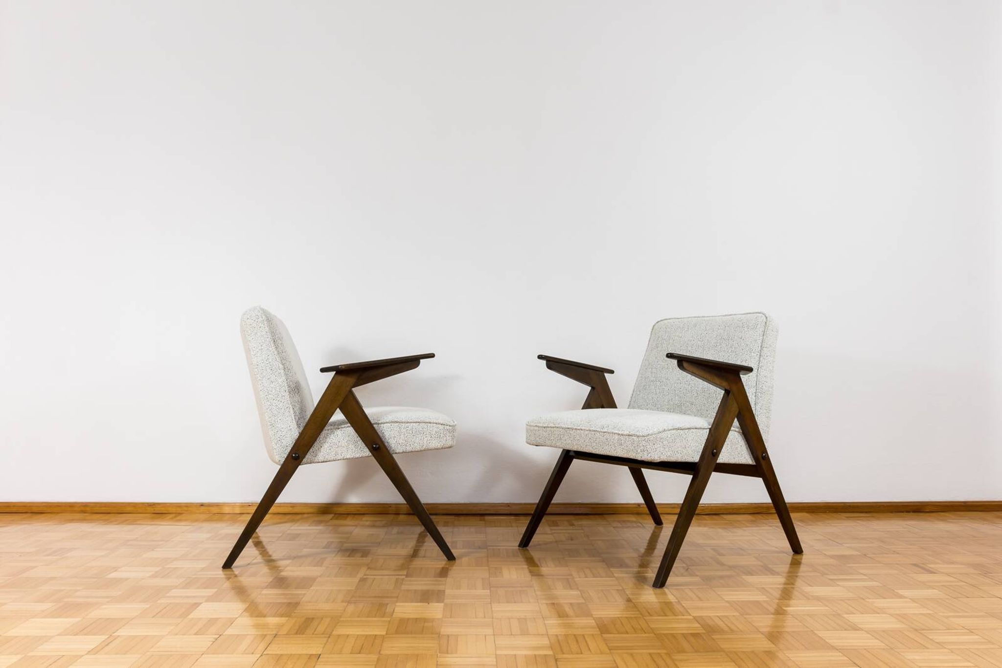Pair of Model 300 177 Bunny Armchairs, 1960s