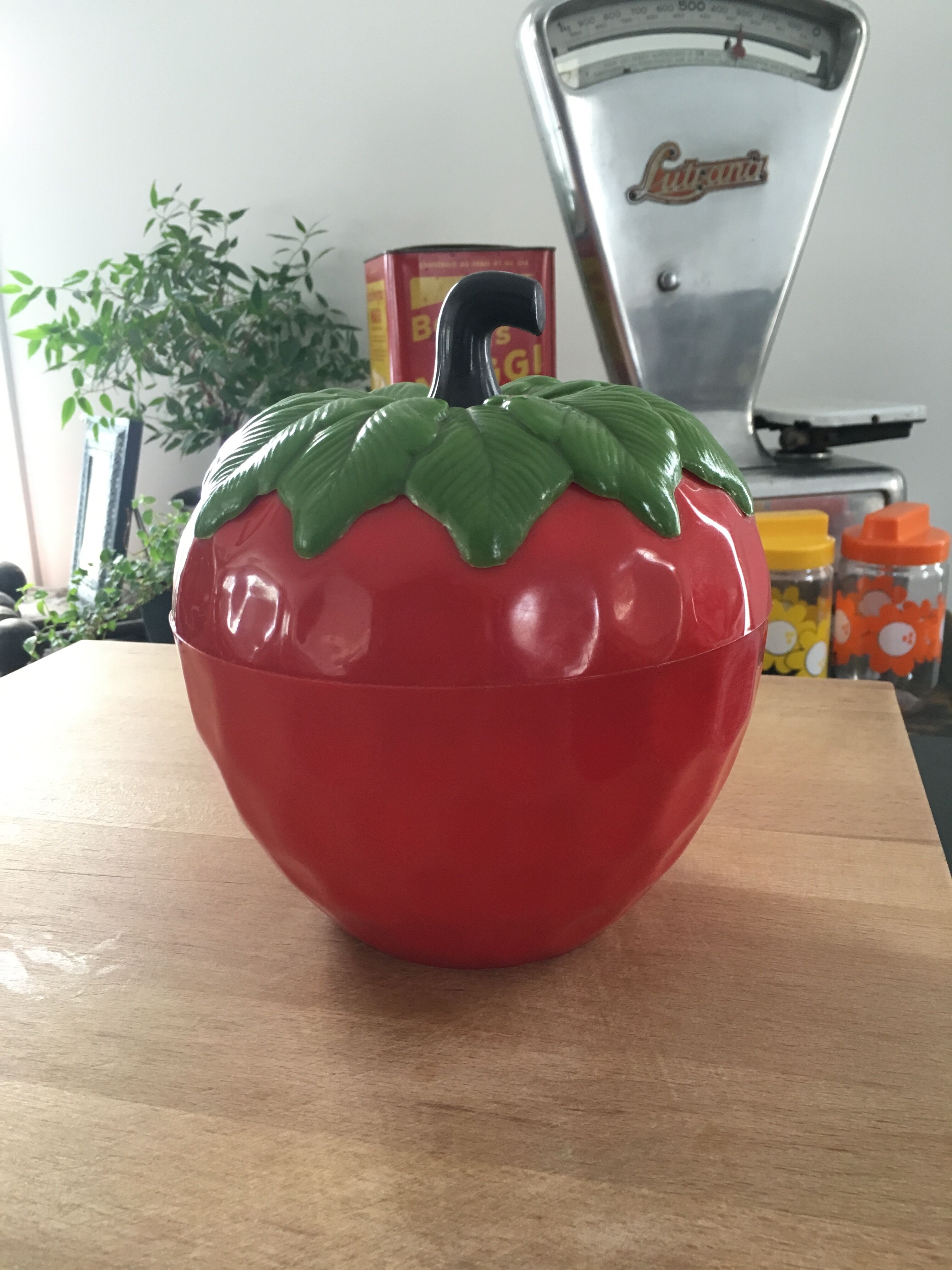 Strawberry vintage ice bucket