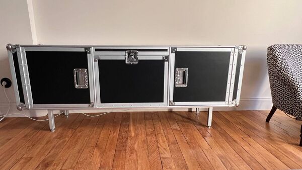 Enfilade MOROSO x DIESEL Total Flightcase 180