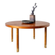 Table basse ronde suédoise avec détails en laiton