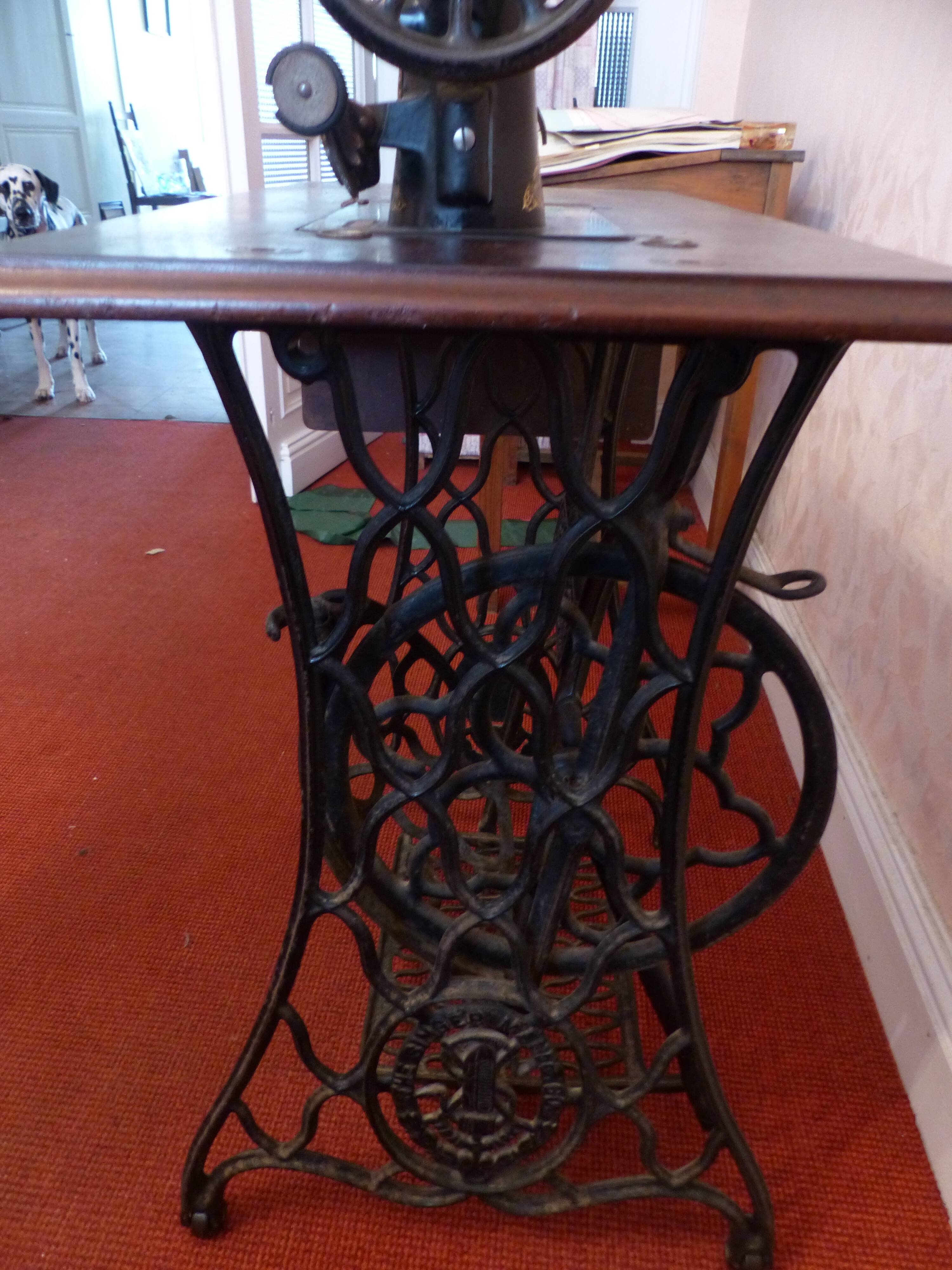 Singer 1901 sewing machine