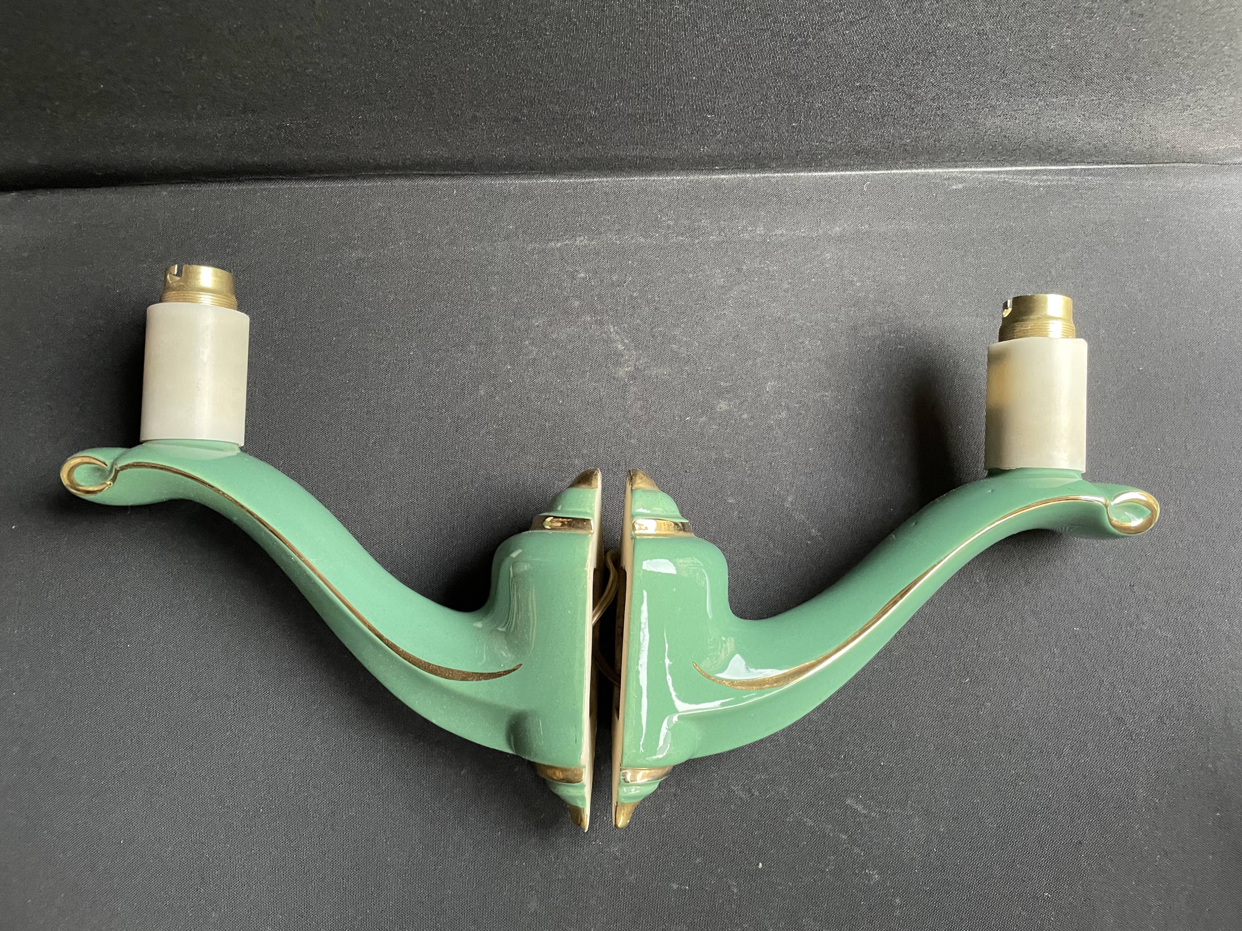 Paire d’appliques – Faïence de Saint Clément – Milieu XXème