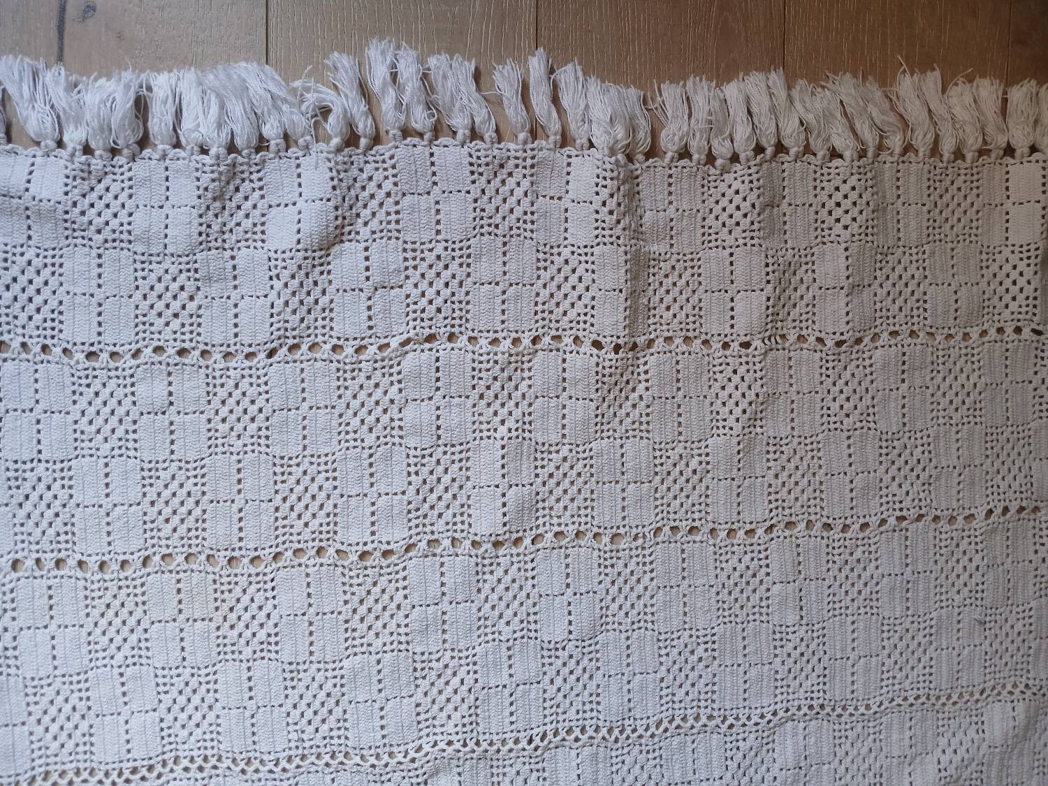 Antique crochet bedspread/plaid