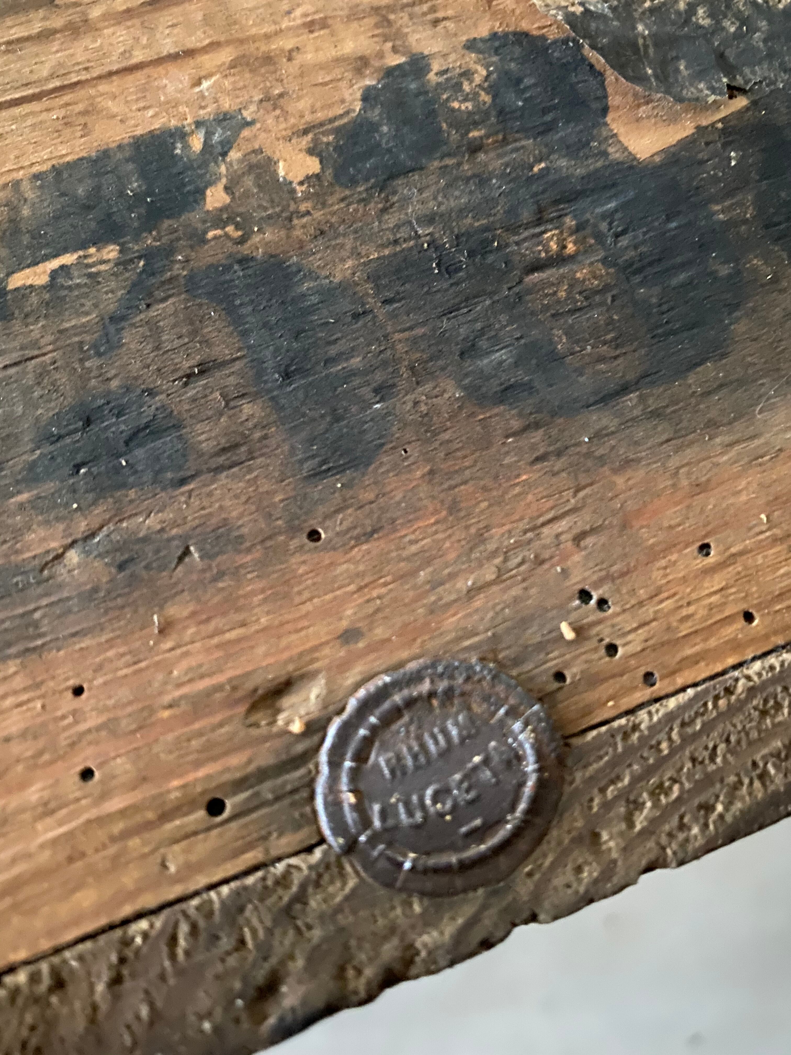 Ancienne caisse en bois « Rhum Luceta »