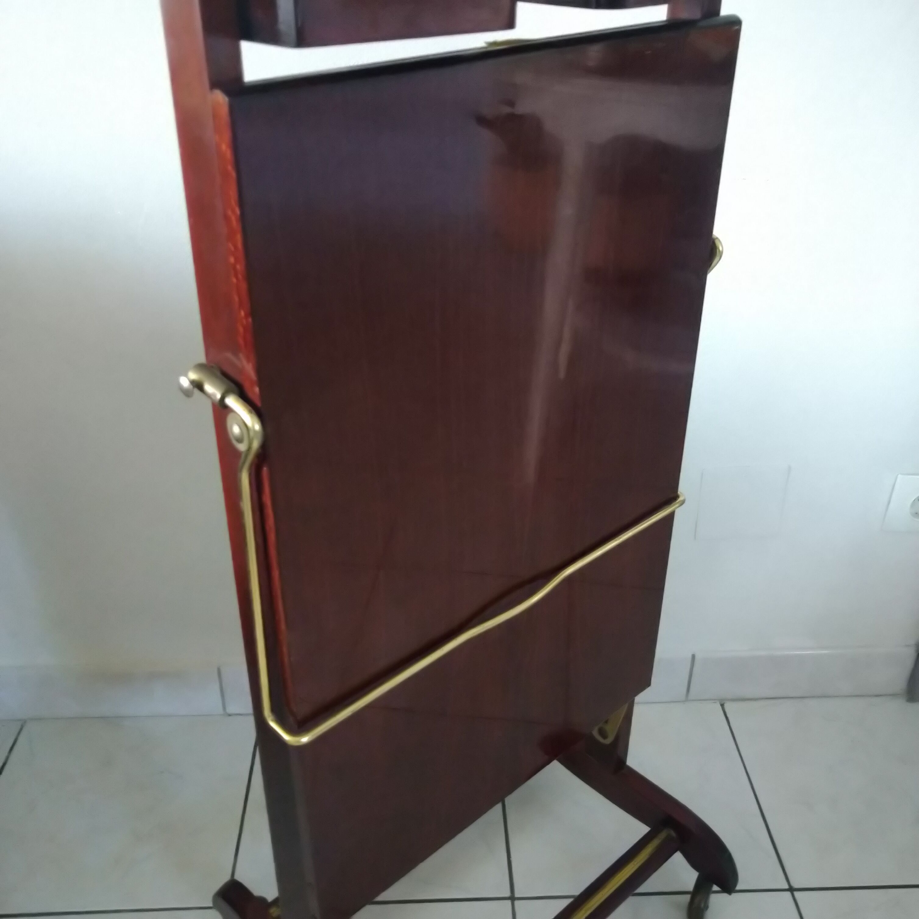 Room valet Reguitti Fratelli