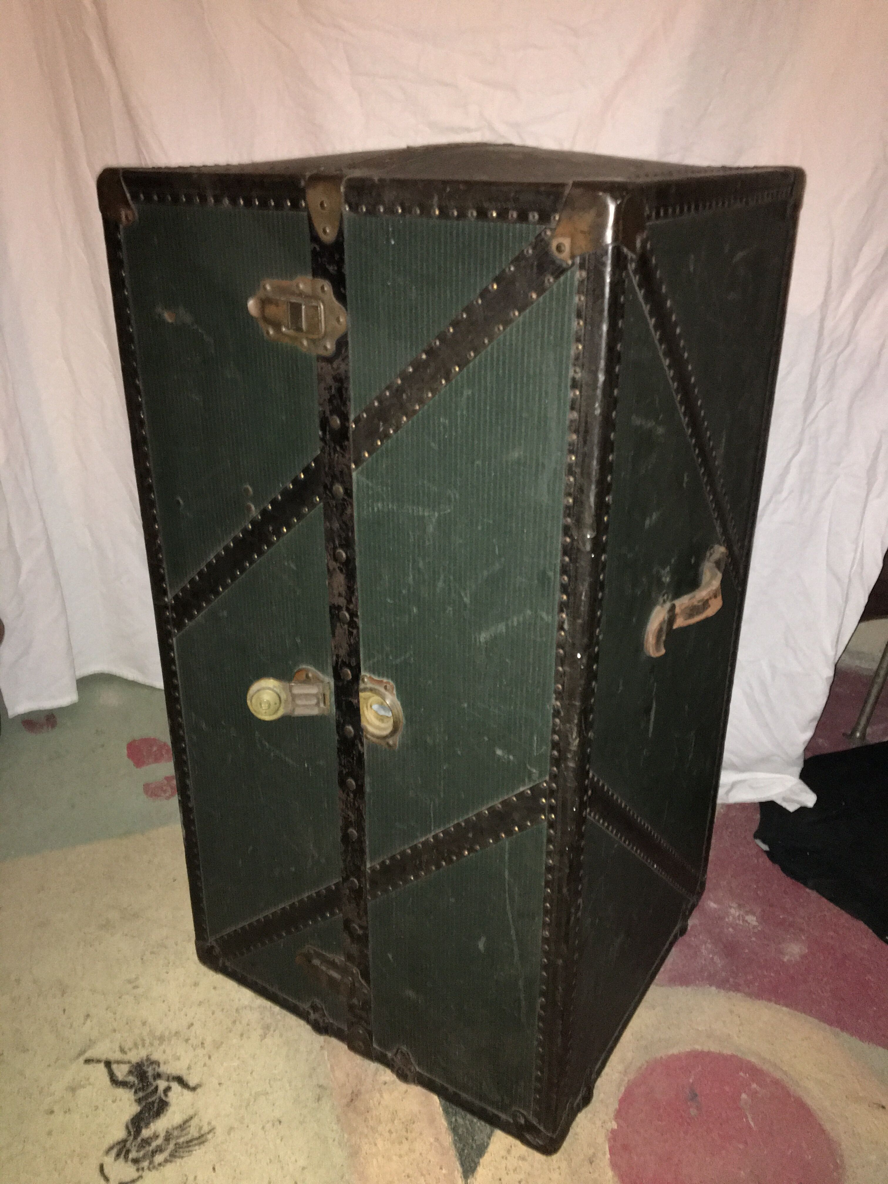 Malle coffre de voyage