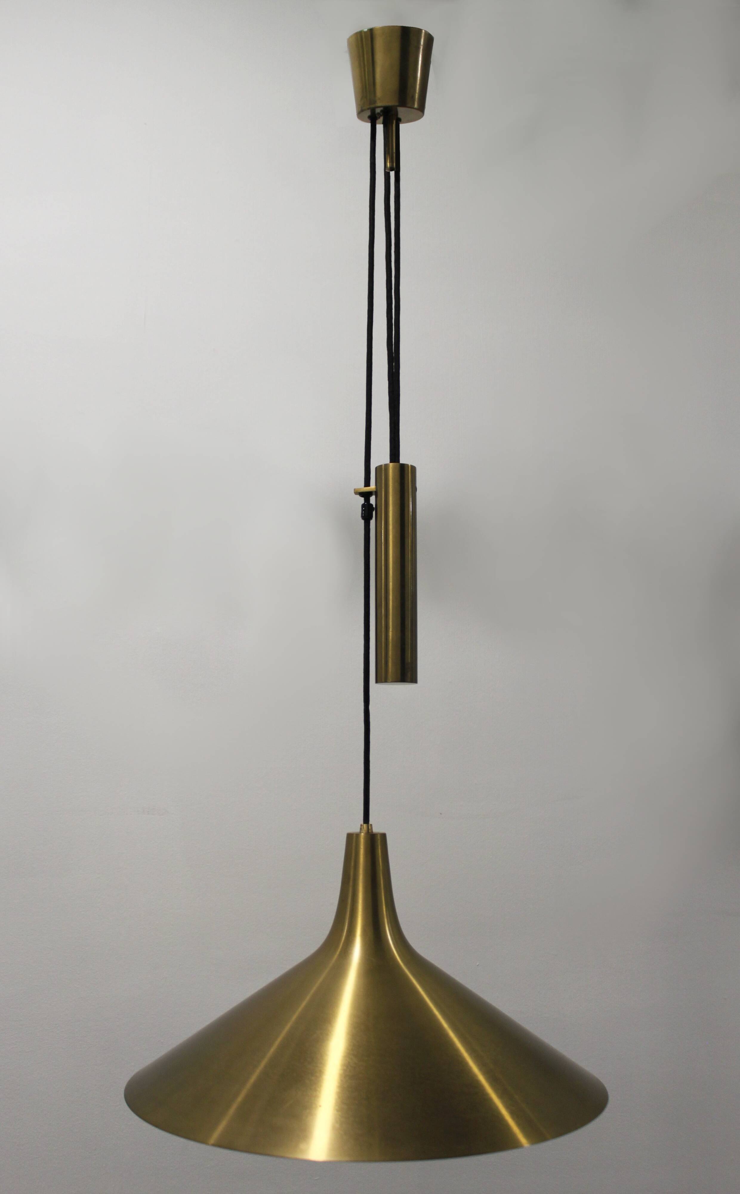 Suspension à contrepoids « Fujiyama » par Th. Valentiner, Copenhague, Danem