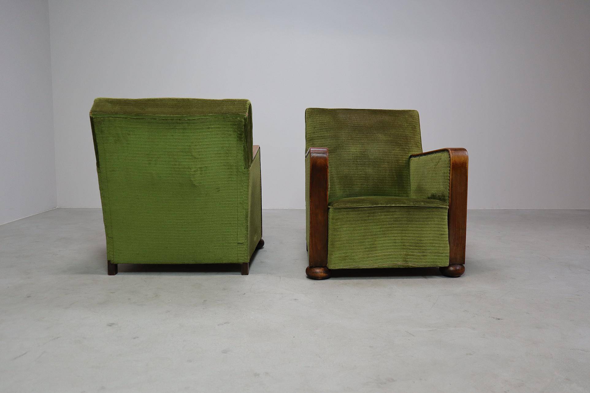Paire de fauteuils club Art Déco, vers 1930