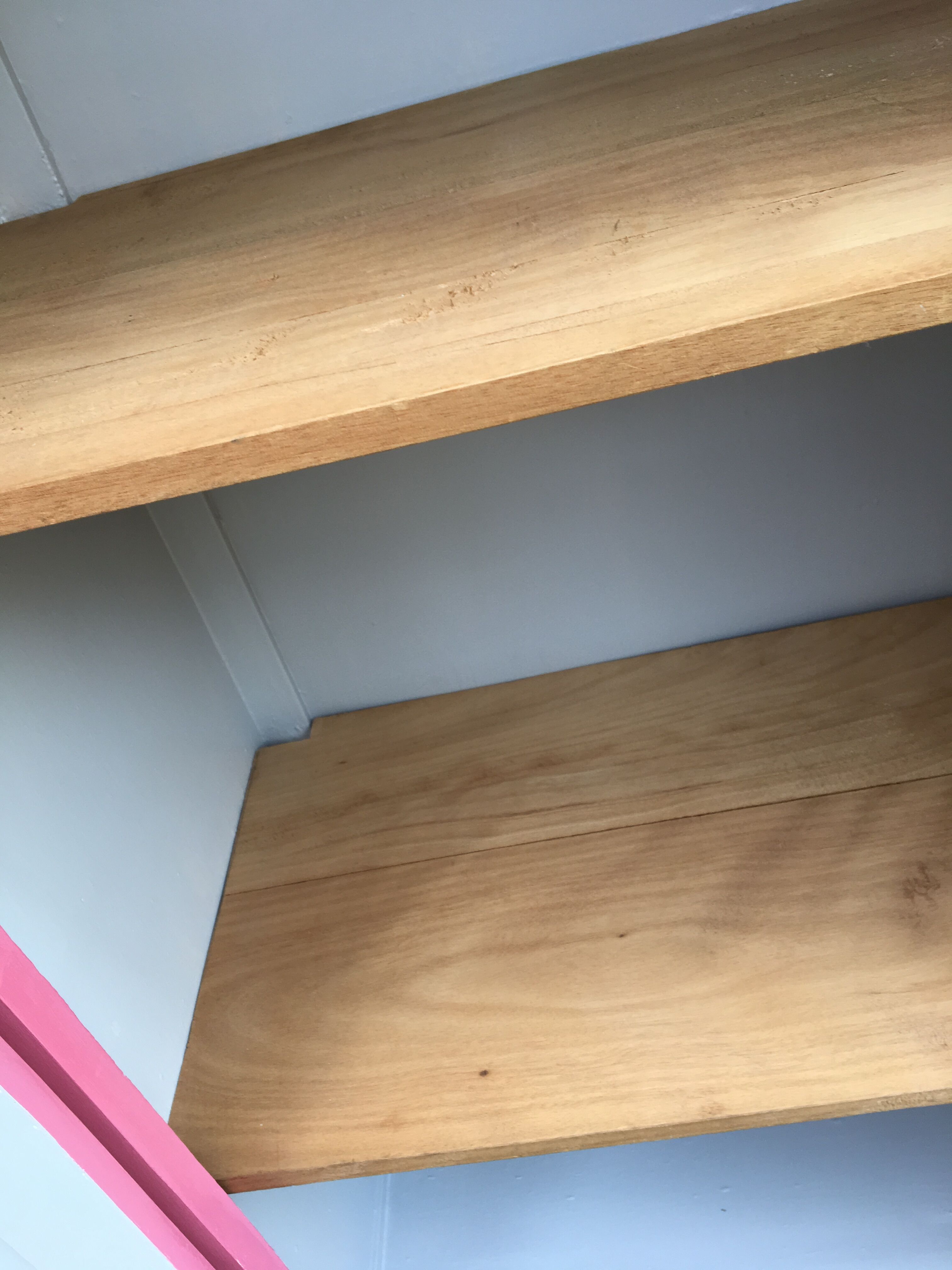 Parisian wardrobe bonnetière