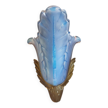 Ancienne applique art déco en verre opalescent Ezan France