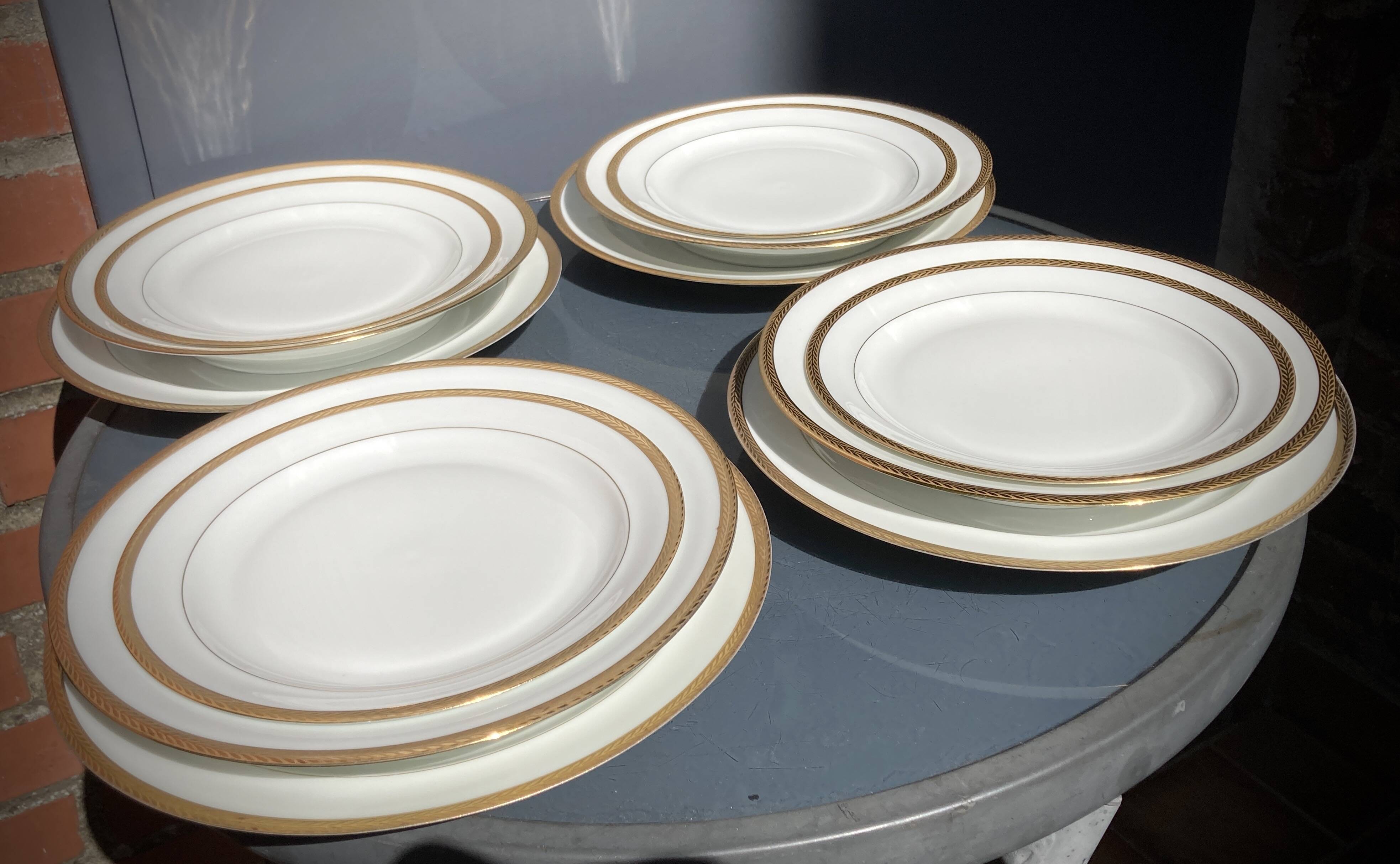 Limoges Porcelain Maison Ternet 12 pieces