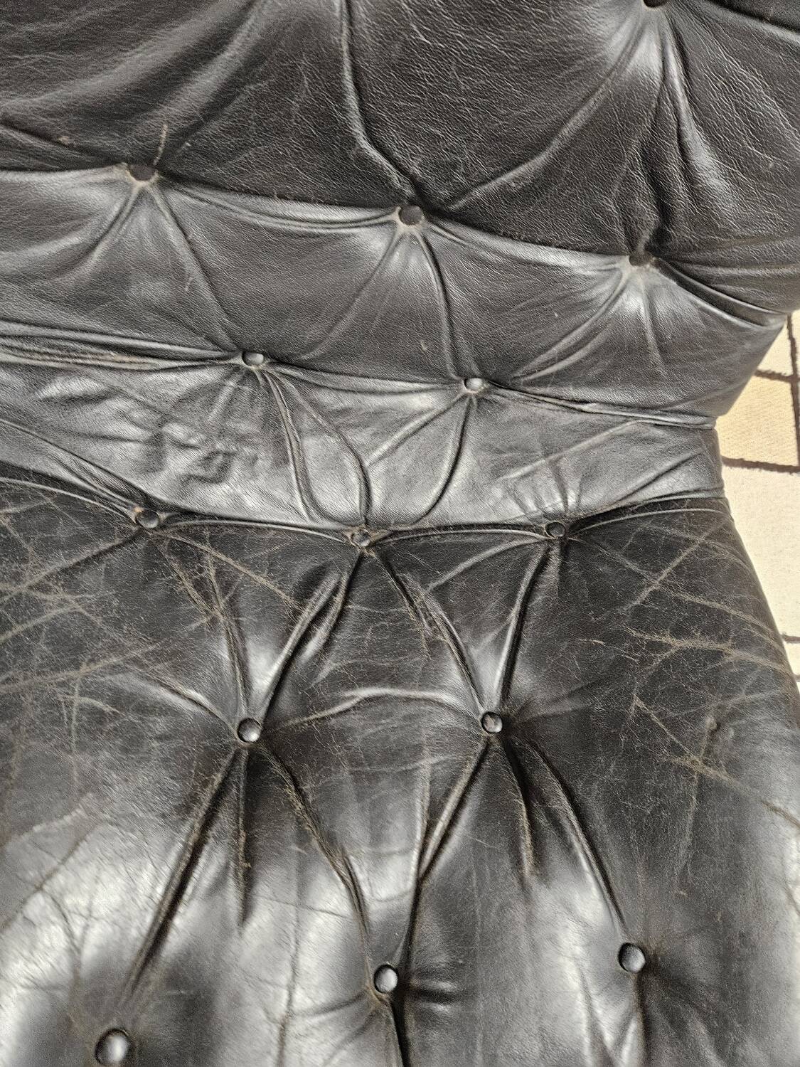 Fauteuil cuir vintage 1970"