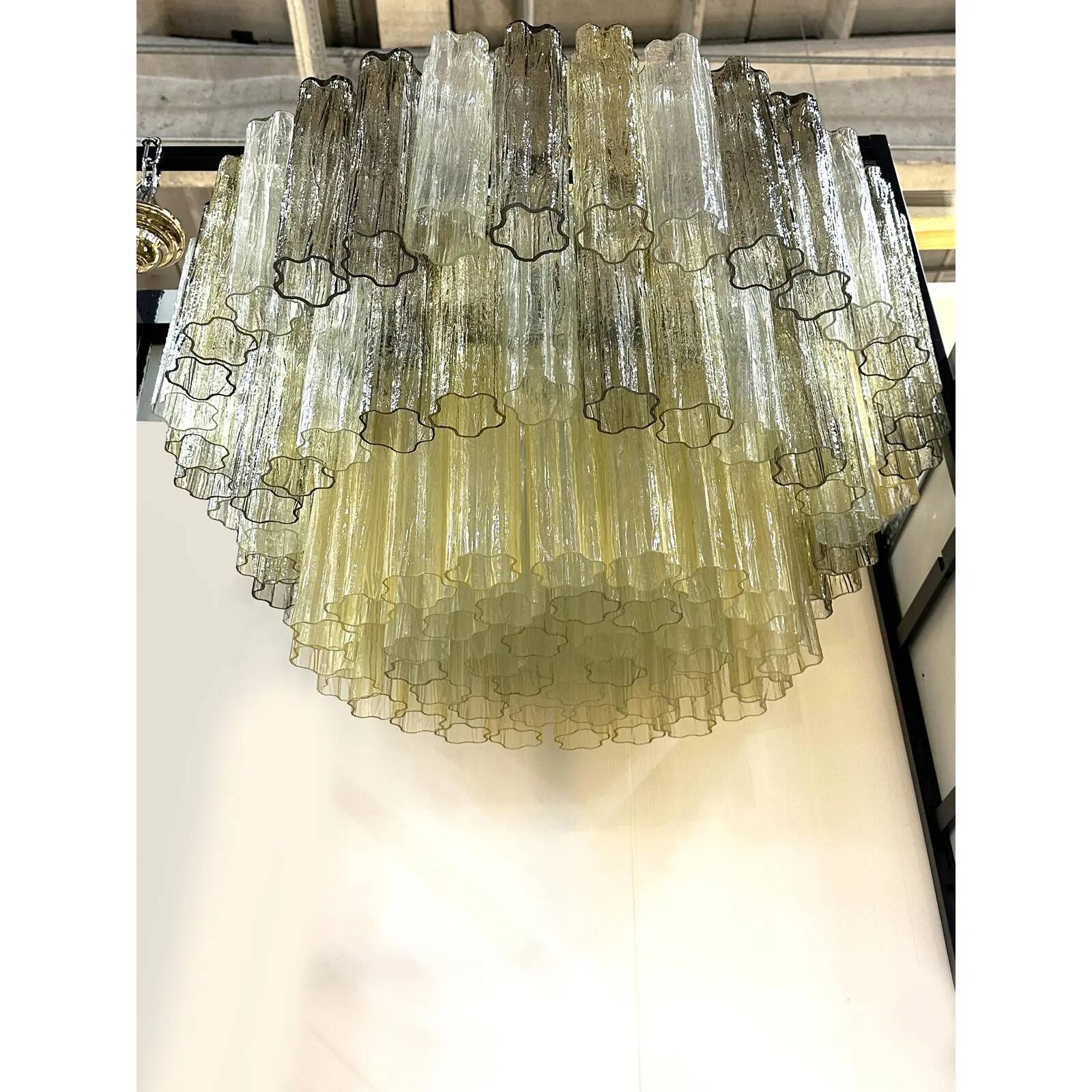 Italian Mid-Century Modern “Tronchi” Murano Glass Chandelier in Amber