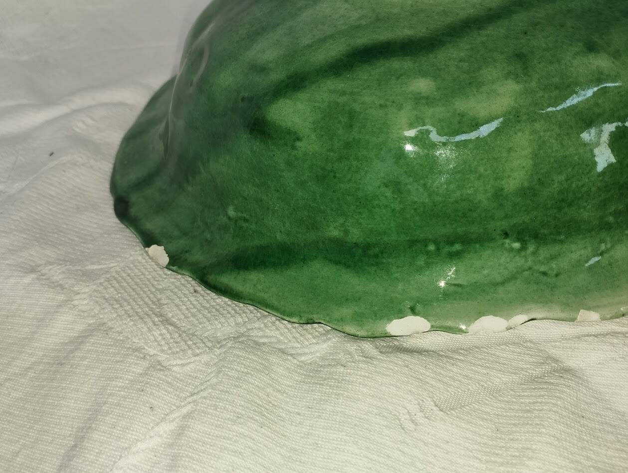 Large cabbage leaf plate Gerber – French barbotine – decorative piece