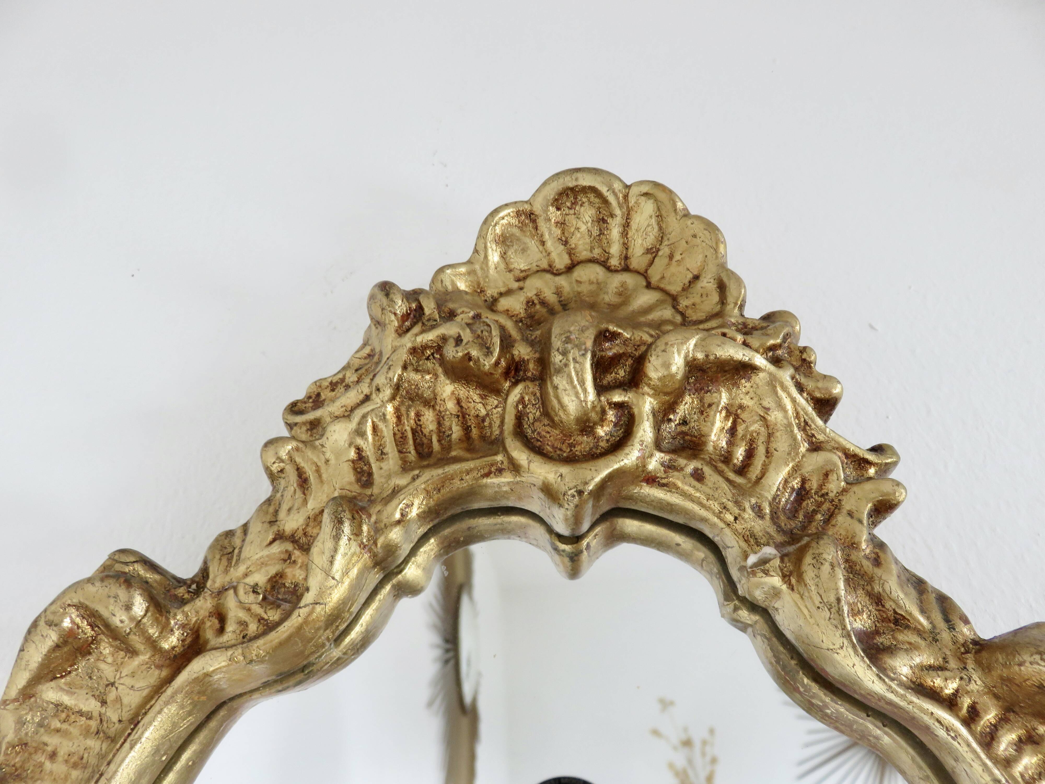 Miroir mural style baroque, en résine dorée, 1960/70