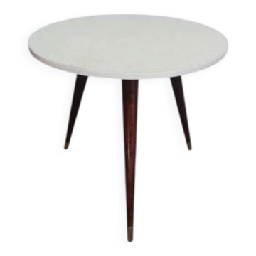 Vintage tripod side table in wood and formica.
