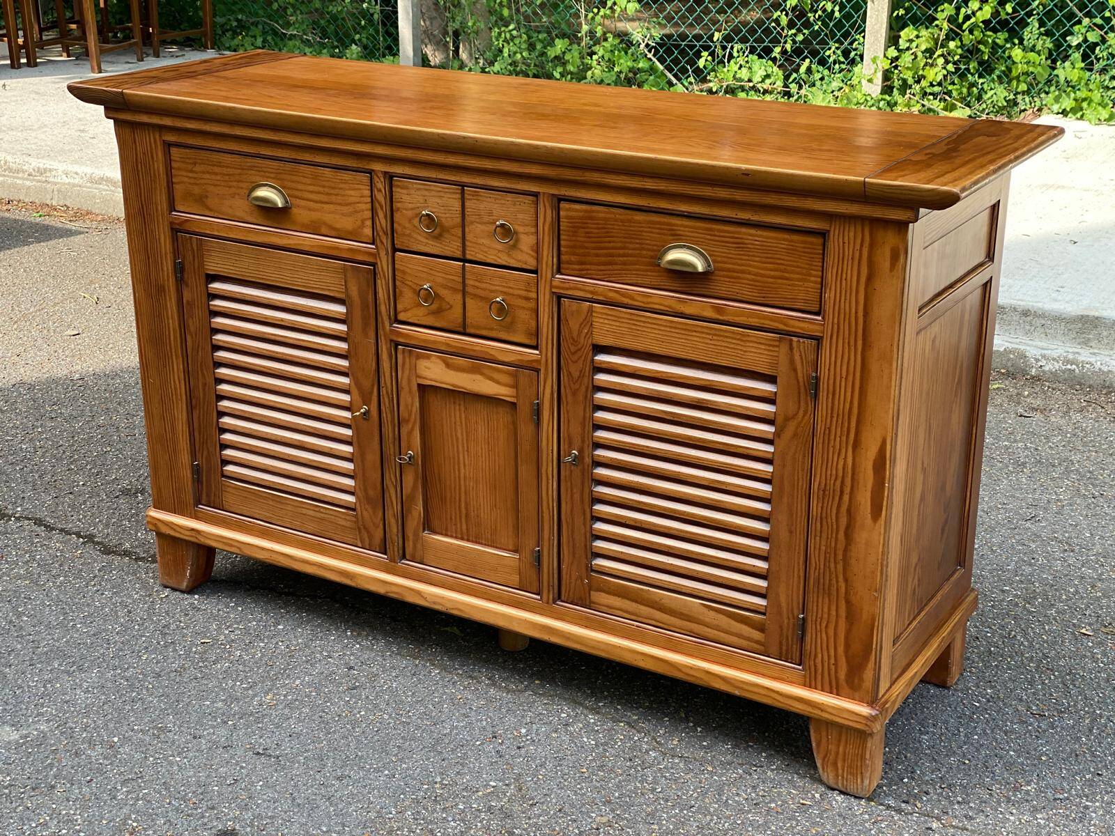 Scandinavian solid wood sideboard with 3 doors and 6 drawers, 160 cm