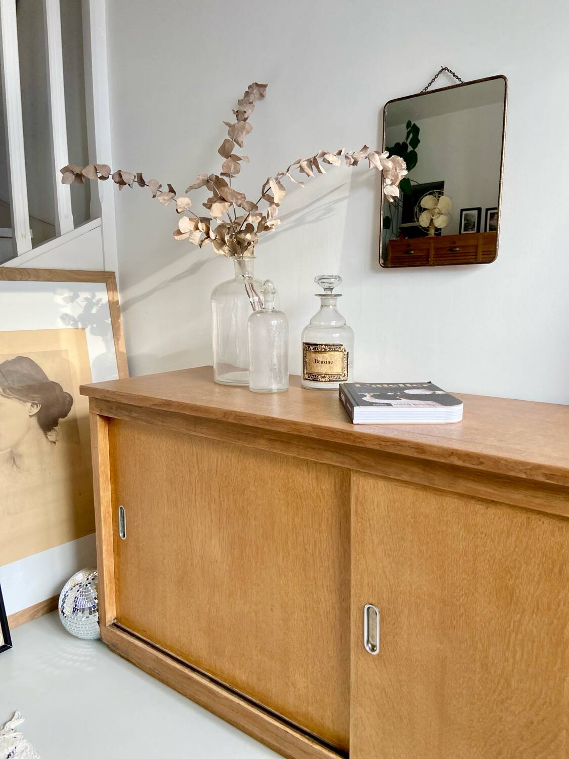 Meuble de métier de chapelière – Enfilade vintage restaurée