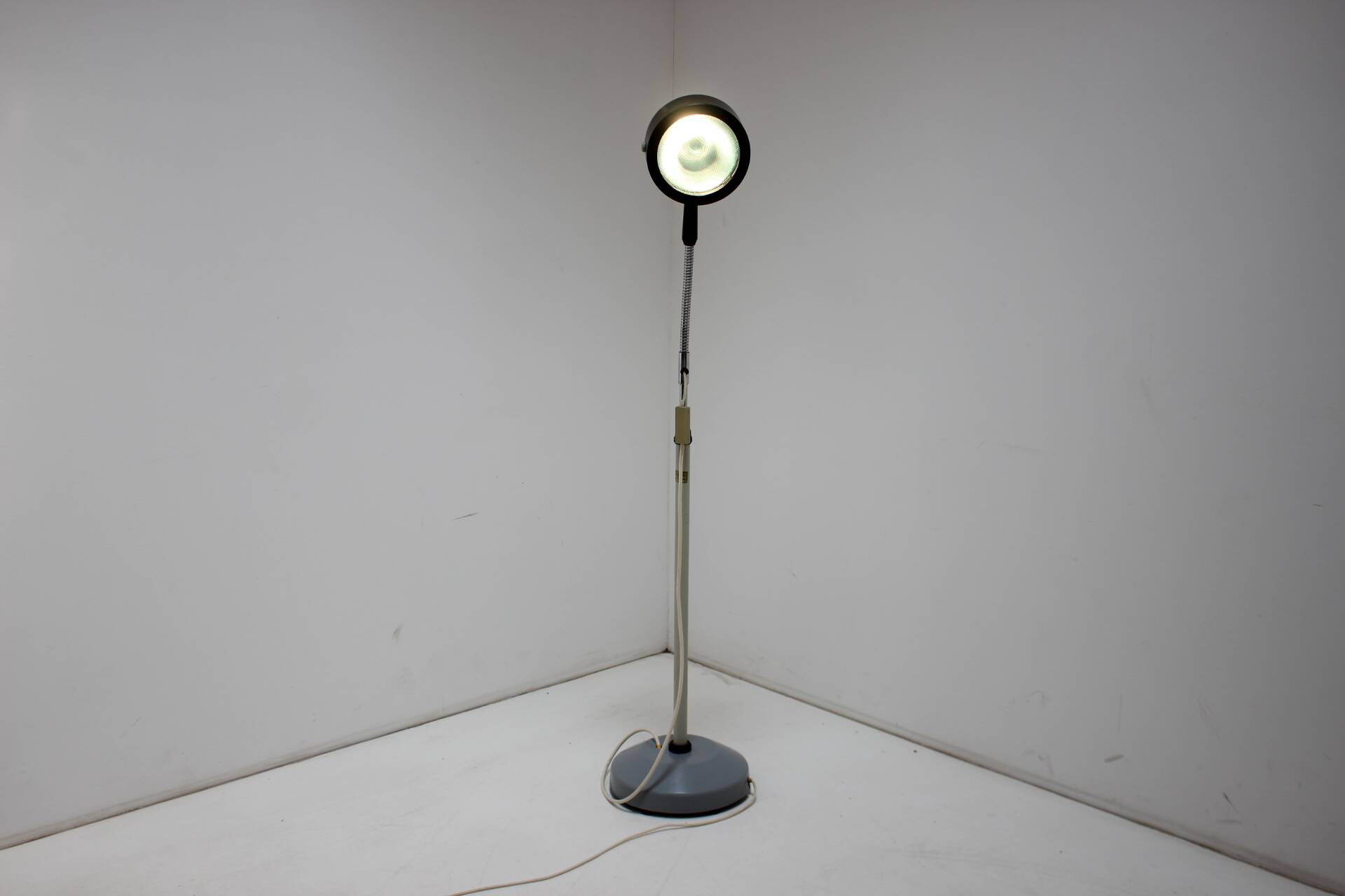 Lampadaire Type B130, 1960 Pologne