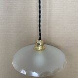 Petite suspension en verre ancienne