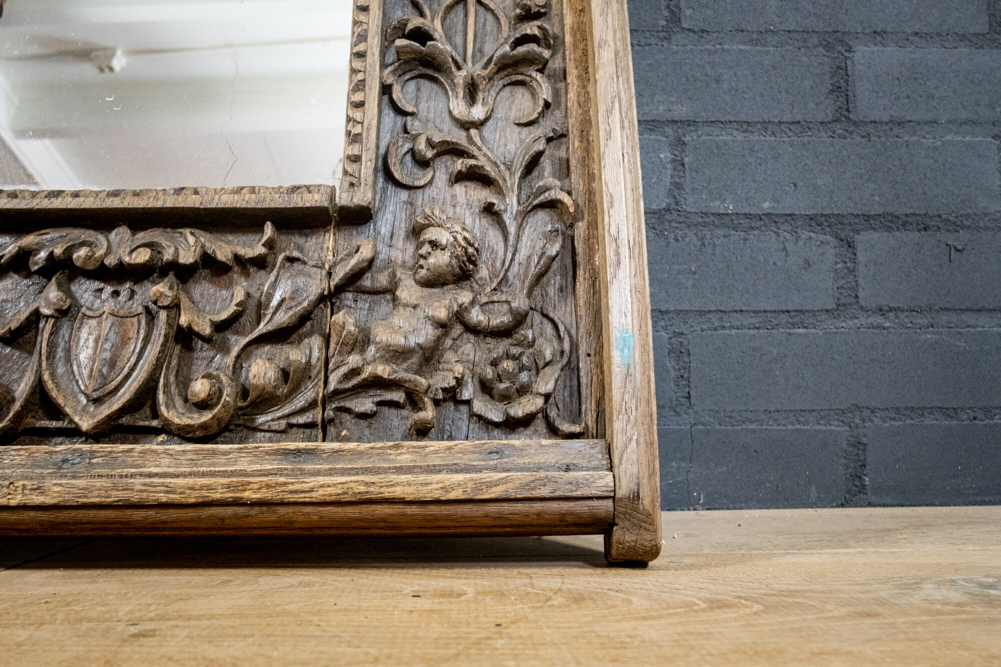Italian Oak mirror handicraft