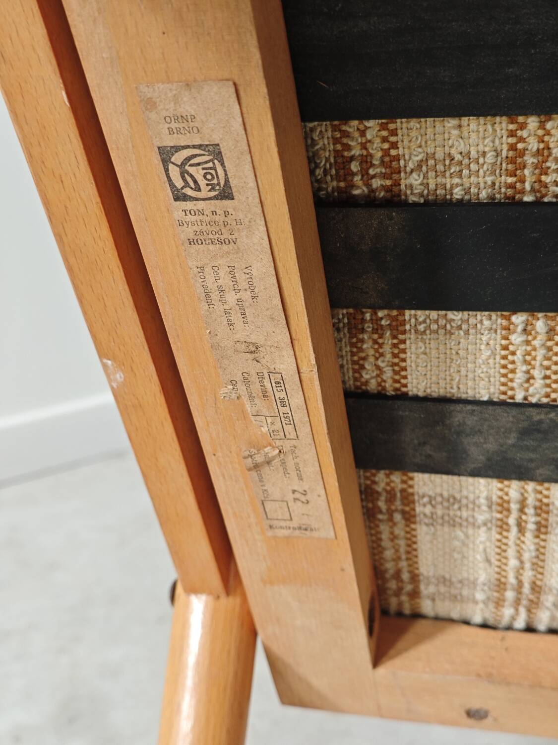 Pair of boomerang armchairs by antonin suman for ton (thonet)