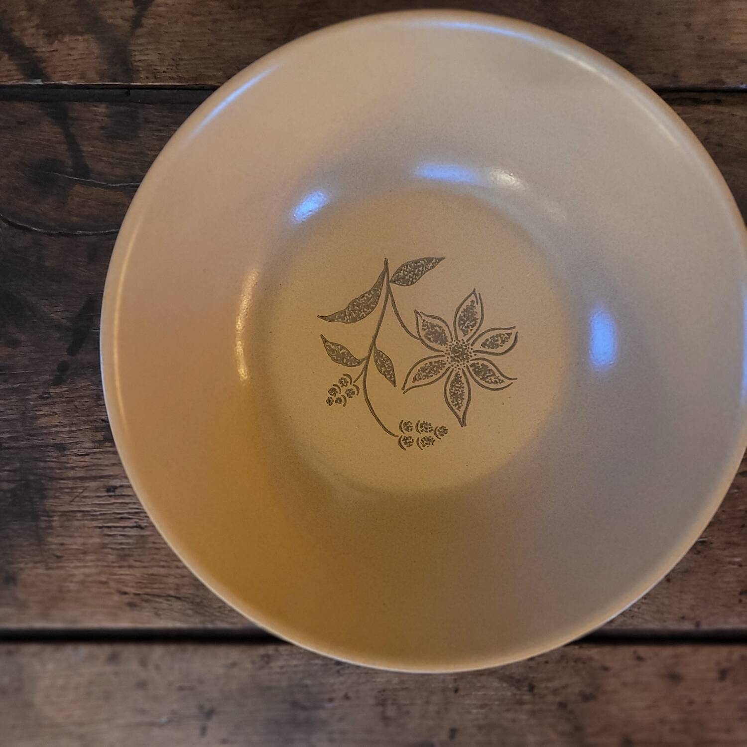 Stoneware salad bowl with floral decoration. 1970s