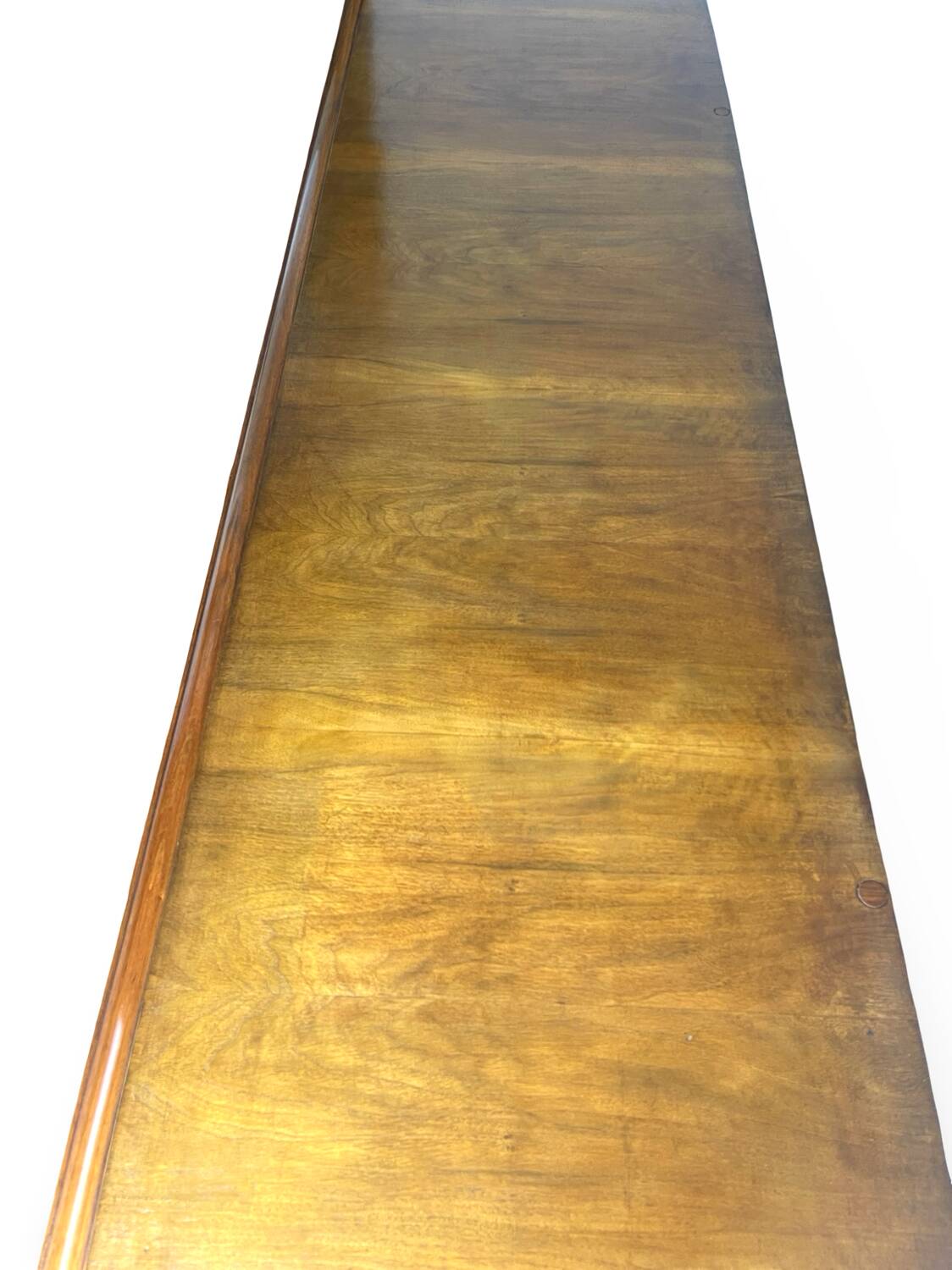 Buffet en noyer Art déco italien, de grande qualité.