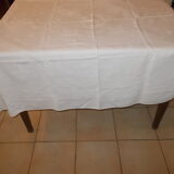 Damask tablecloth and napkins