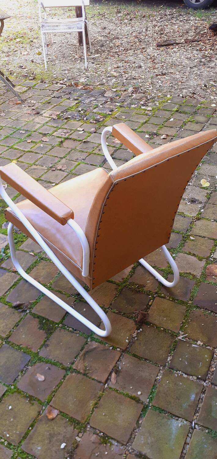 60s armchair with tubular legs, Ronéo style