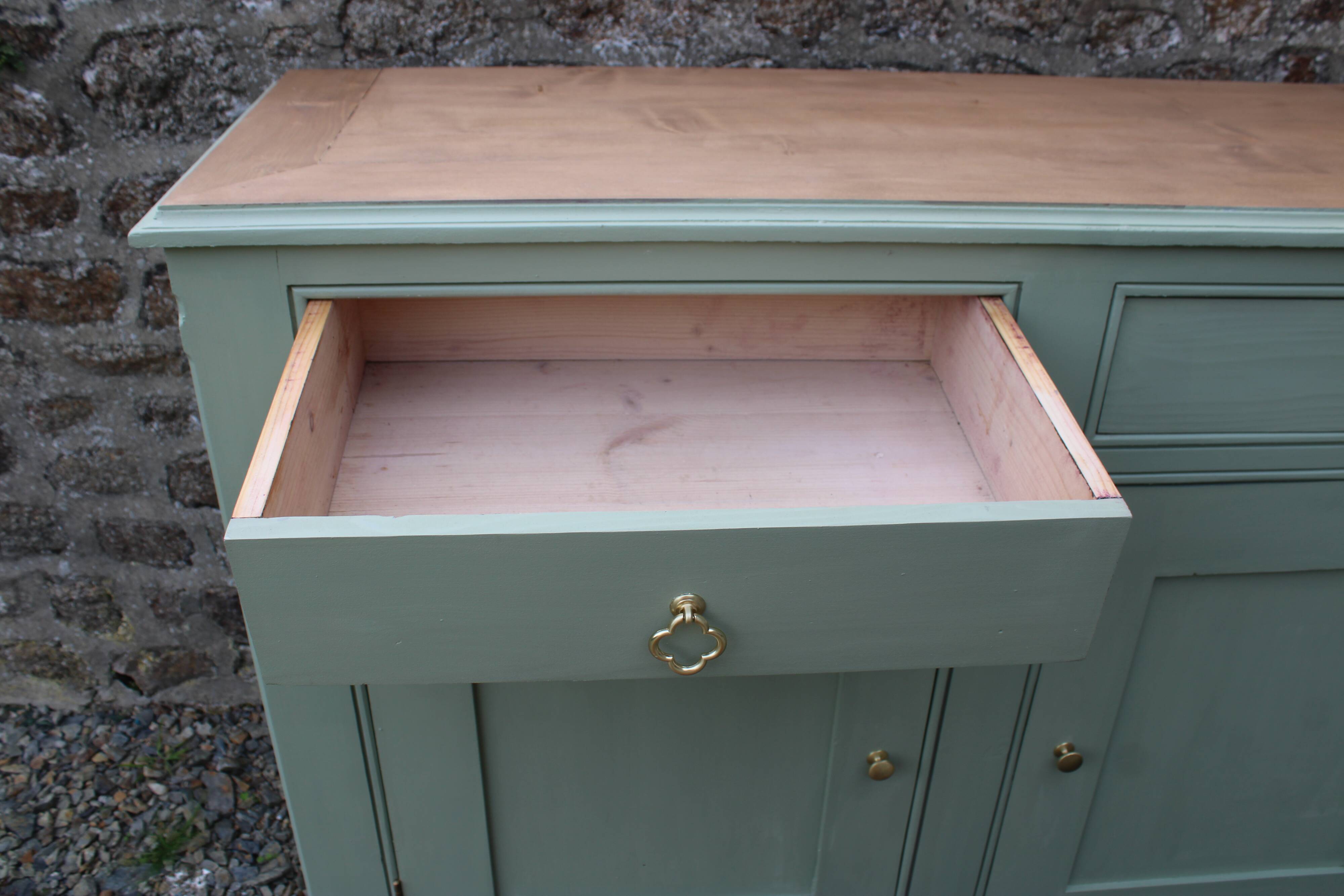 1/10 Vintage Parisian buffet