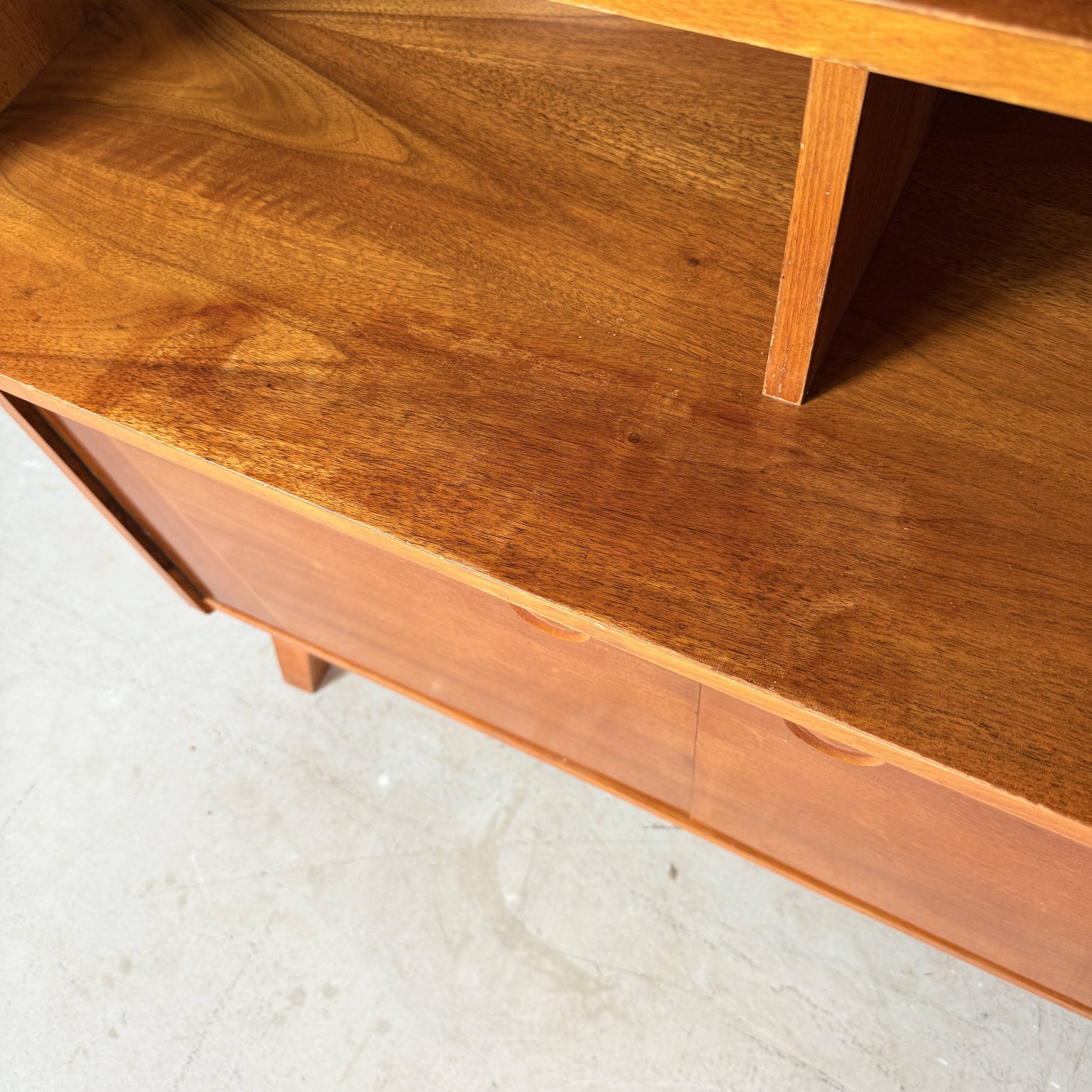 Bibliothèque/buffet vintage, noyer brillant, Bilea