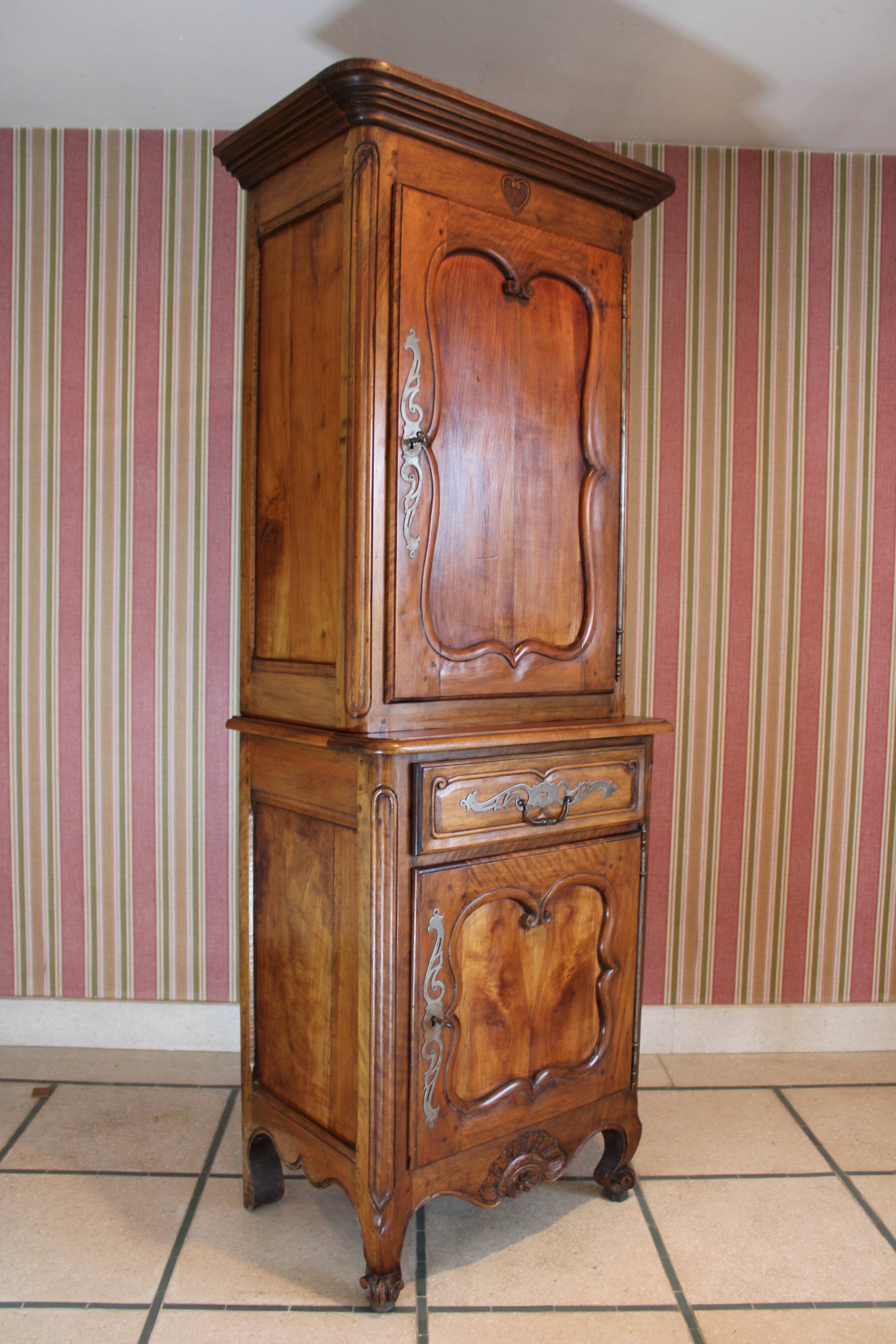 Standing Regency style man