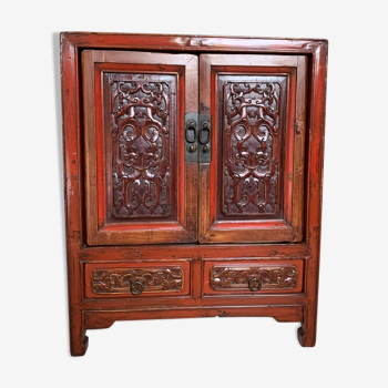 Cabinet chinois laqué rouge