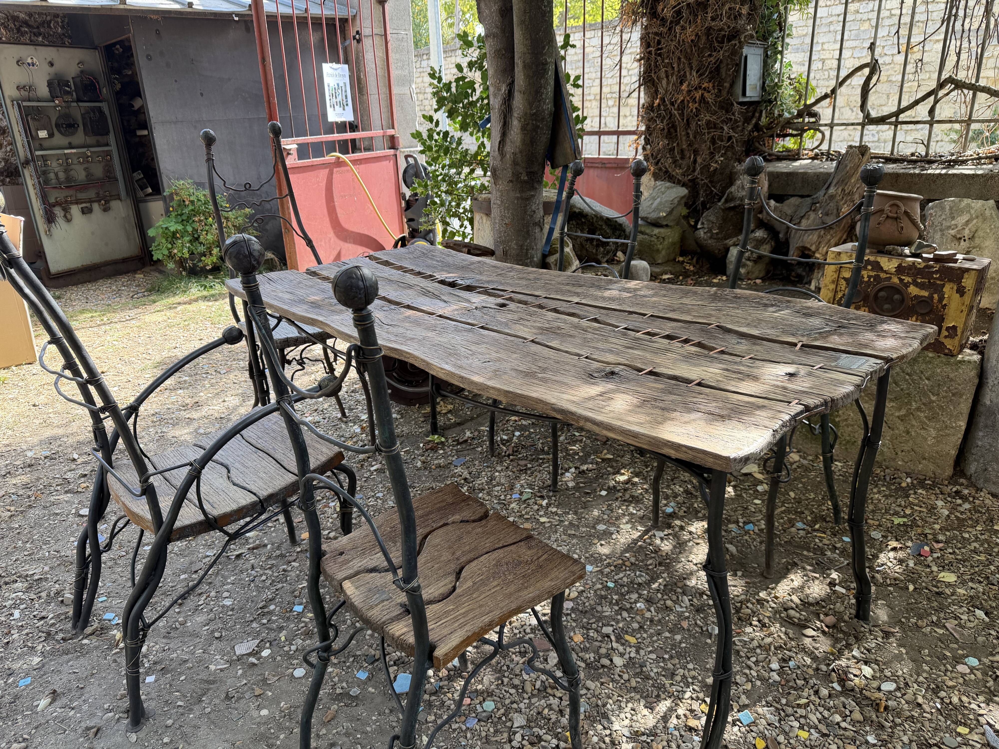 Patrick de Bruyn table and chair set