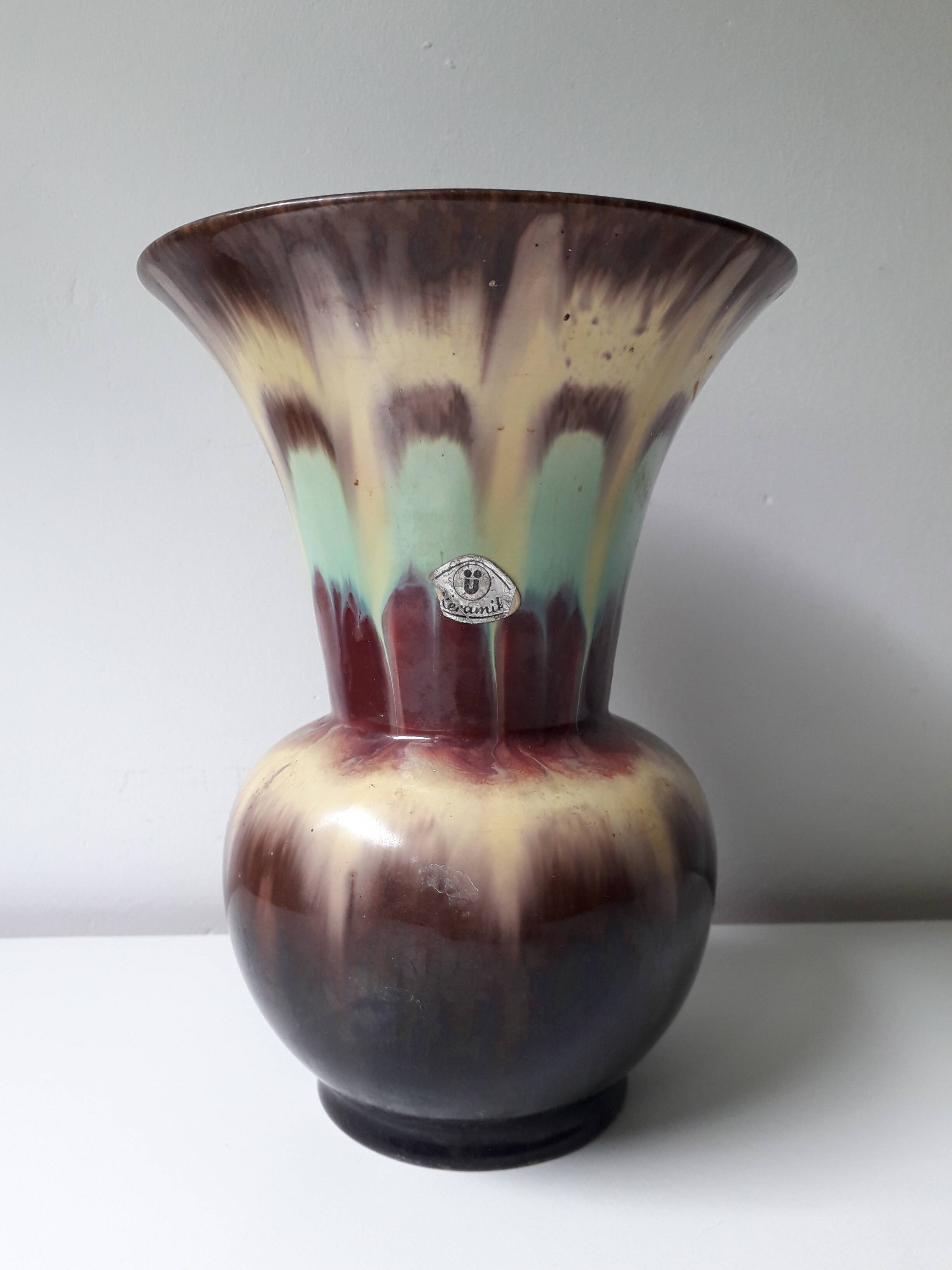 Ceramic vase from the 60s numbered (18cm) A1