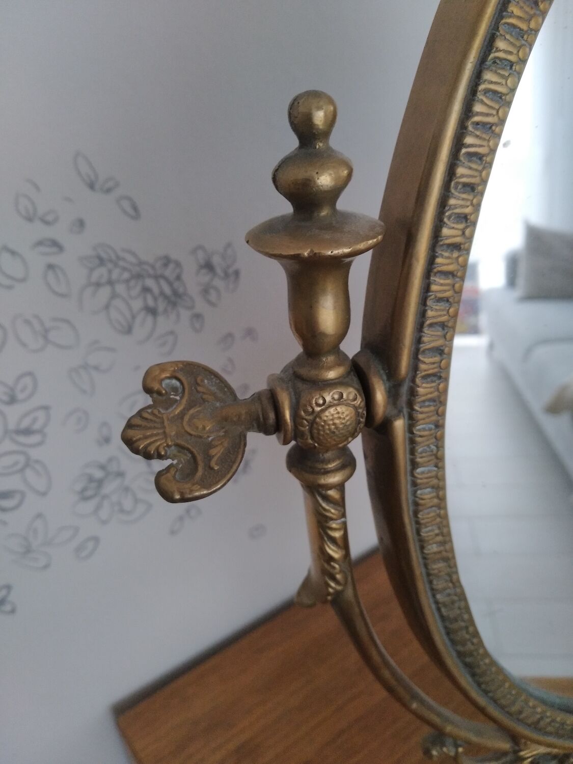 Brass psyche mirror