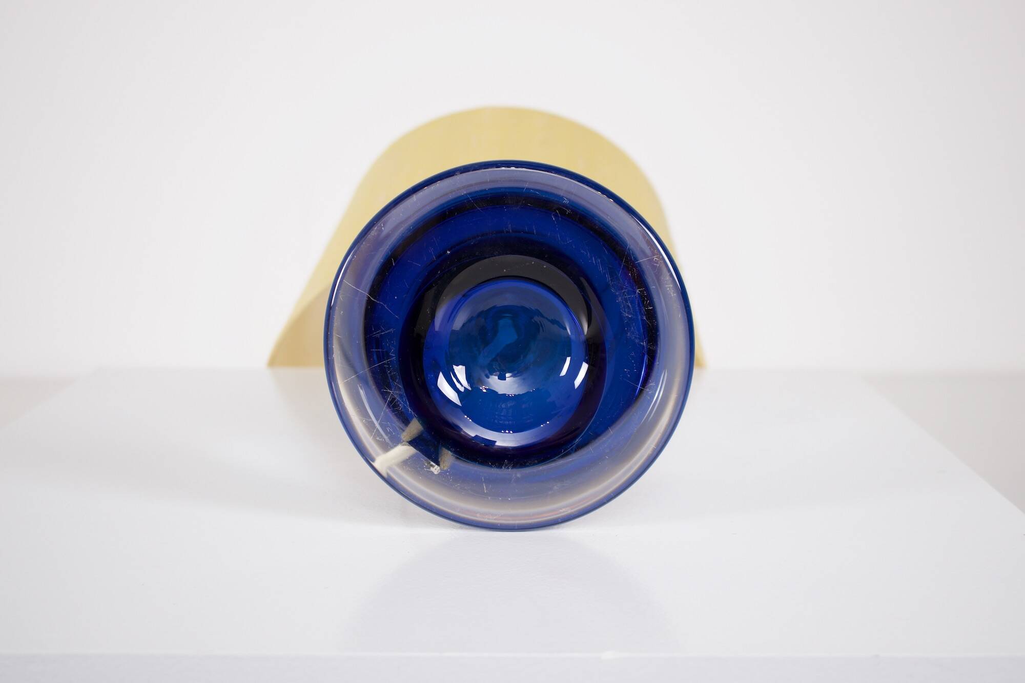 Lampe en cristal bleu cobalt Luxus Vittsjö Sweden.