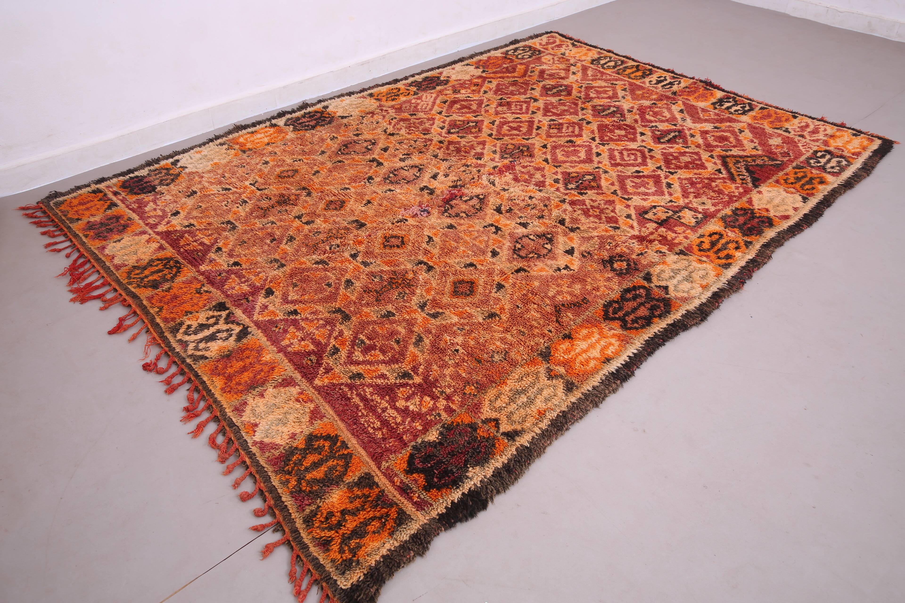 Vintage Moroccan Rug 210 x 286 cm - Antique Berber Rug - Wool Moroccan Rug