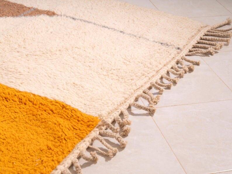 Traditional pure wool rug with colourful patterns, size 1.4/2.6 m.