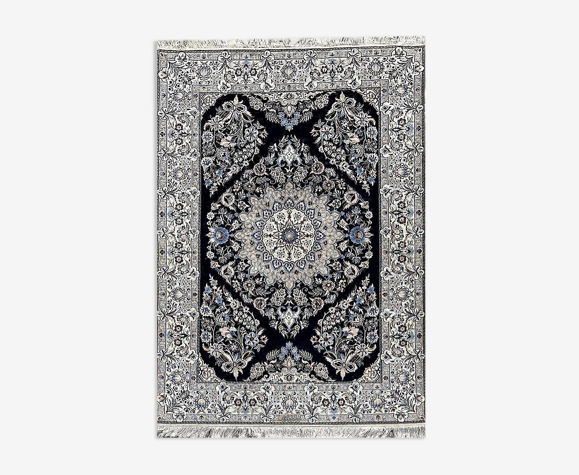 Tapis d'orient persan iran naïn signé habibian