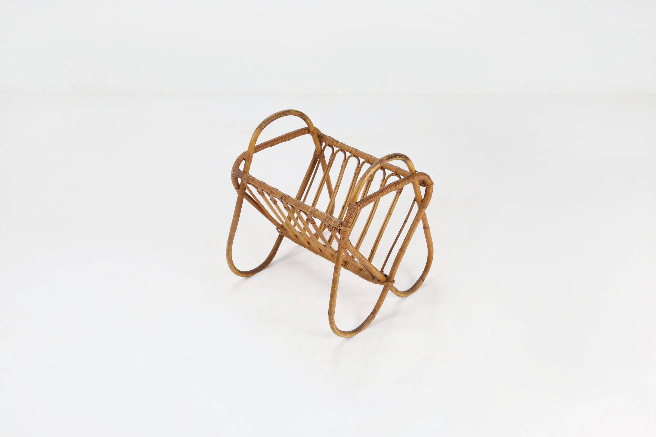 French Vintage fifties rattan magazine rack