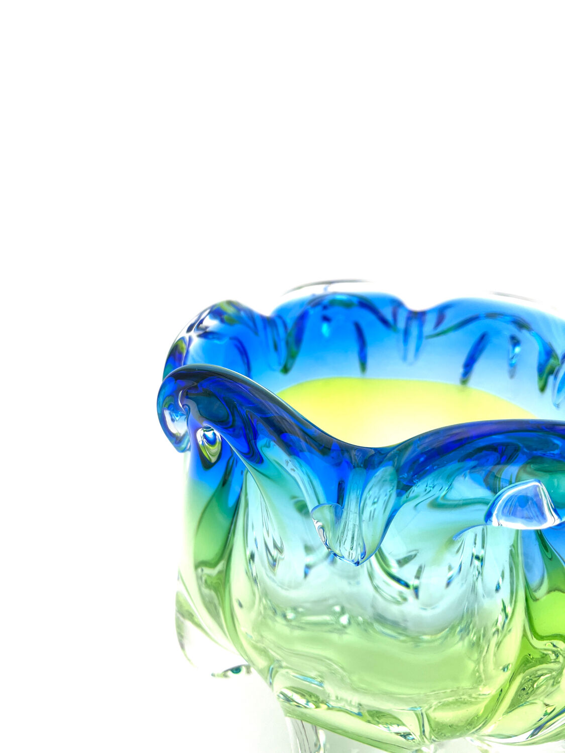 Corolle Vase Massif Hospodka Chřibská Cristal Sommerso Bicolour